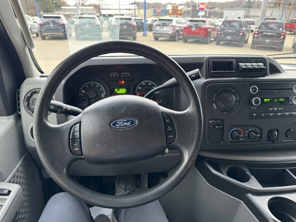 2019 Ford E-350 Cutaway Base